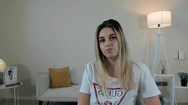 Snapshot of AnnettaUlman chatting on November 16, 6:52 am AnnettaUlman online show from November 16, 6:52 am