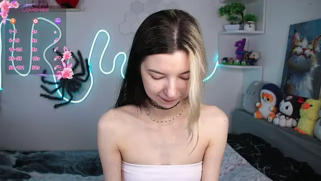 Emmie shy online show from June 16, 1:36 pm