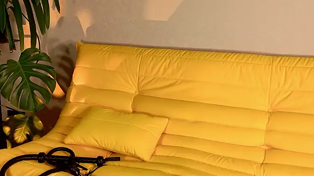 jane-booblegum online show from February 15, 6:15 pm