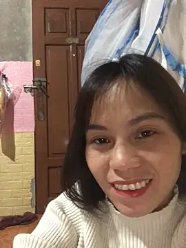 Trangbabylove online show from March 21, 11:08 pm