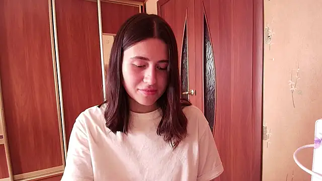 KristinaScott online show from April 12, 10:42 am