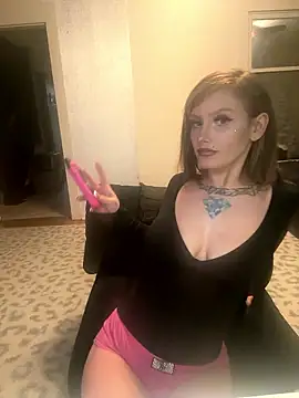 Snapshot of sofrancy chatting on January 5, 11:41 pm sofrancy online show from January 5, 11:41 pm