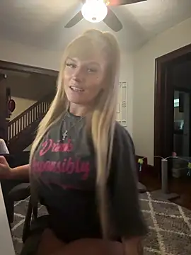 Snapshot of sofrancy chatting on February 20, 11:16 pm sofrancy online show from February 20, 11:16 pm