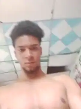 Snapshot of Rich_Boy_Activ chatting on November 16, 11:38 am Rich Boy Activ online show from November 16, 11:38 am