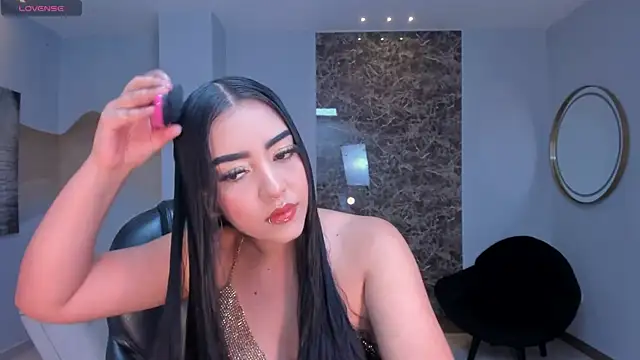 SophieLanne online show from December 18, 4:07 am