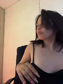Snapshot of LaraDanverss chatting on June 20, 12:08 pm LaraDanverss online show from June 20, 12:08 pm