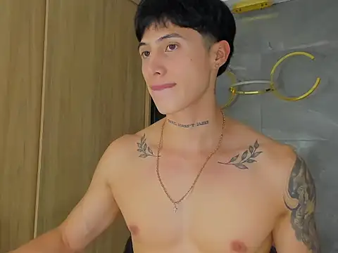 Klein summer online show from November 19, 3:17 am