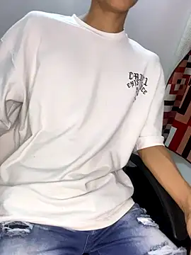 Andre 81q online show from November 19, 1:27 am