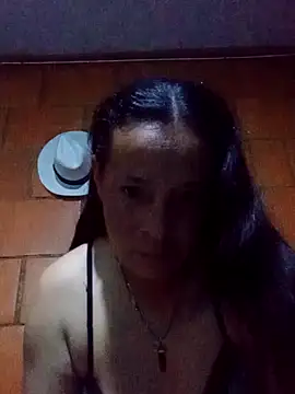 Snapshot of Deblin912 chatting on November 15, 11:54 pm Deblin912 online show from November 15, 11:54 pm