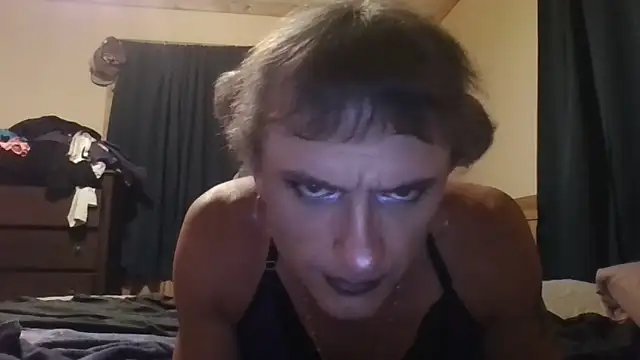jamescaddy69 online show from May 12, 2:52 am