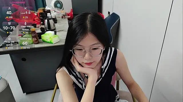 Snapshot of xlin-baby chatting on May 23, 3:49 pm xlin-baby online show from May 23, 3:49 pm