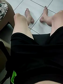 bnnzin online show from November 28, 10:45 pm