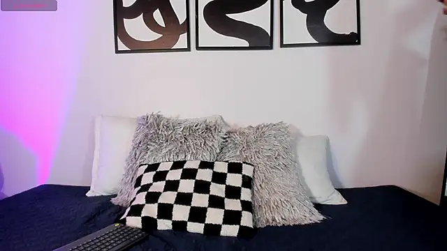 Snapshot of Sofi_vega77 chatting on March 12, 11:27 am Sofi vega77 online show from March 12, 11:27 am