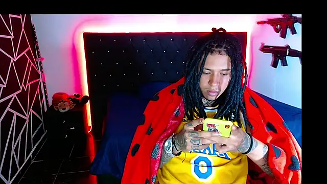 Zero-X9 online show from December 14, 6:56 pm