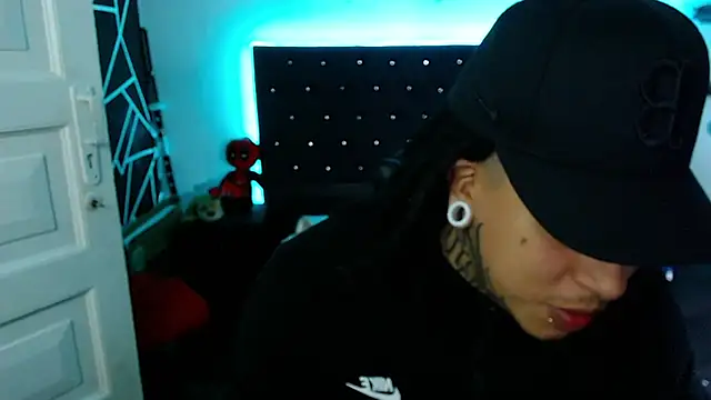 Zero-X9 online show from February 11, 8:25 pm