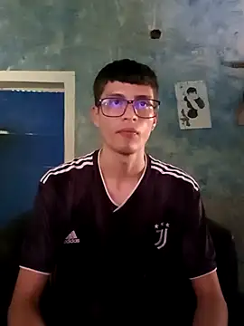 Snapshot of Adrian_sxp chatting on November 18, 5:06 pm Adrian sxp online show from November 18, 5:06 pm