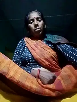 Snapshot of Xx_savita chatting on February 10, 12:59 am Xx savita online show from February 10, 12:59 am