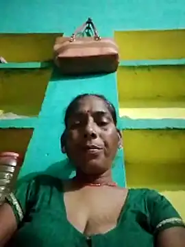 Snapshot of Xx_savita chatting on February 12, 8:04 pm Xx savita online show from February 12, 8:04 pm