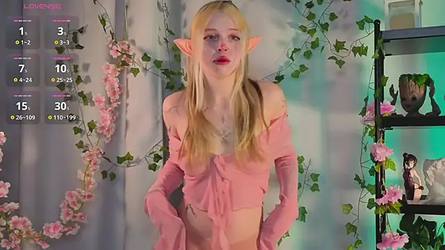 ElvenQueen online show from February 1, 2:15 pm