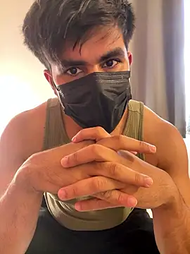 Snapshot of Parth_lovesu chatting on January 11, 9:36 am Parth lovesu online show from January 11, 9:36 am
