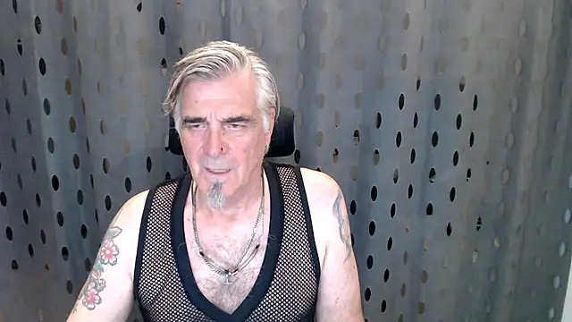Snapshot of Buidapest chatting on July 13, 10:56 pm Buidapest online show from July 13, 10:56 pm