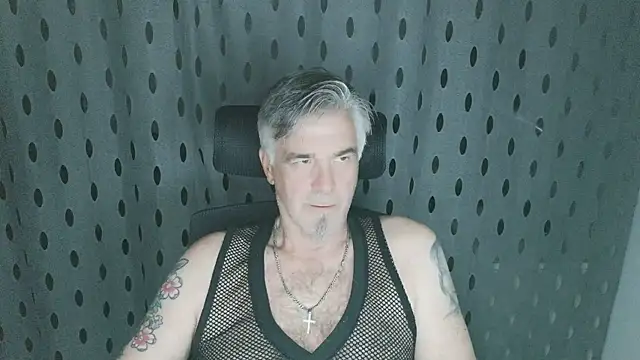 Snapshot of Buidapest chatting on July 23, 9:46 pm Buidapest online show from July 23, 9:46 pm