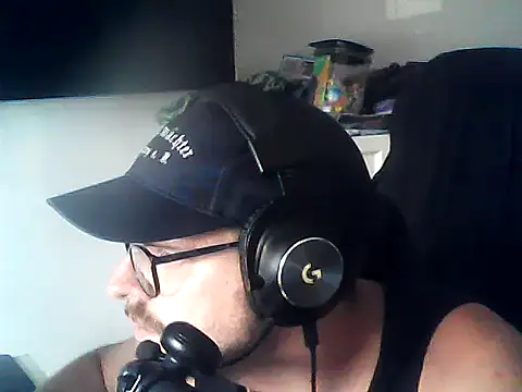 Snapshot of DesertedMonoxide chatting on June 30, 3:24 pm DesertedMonoxide online show from June 30, 3:24 pm