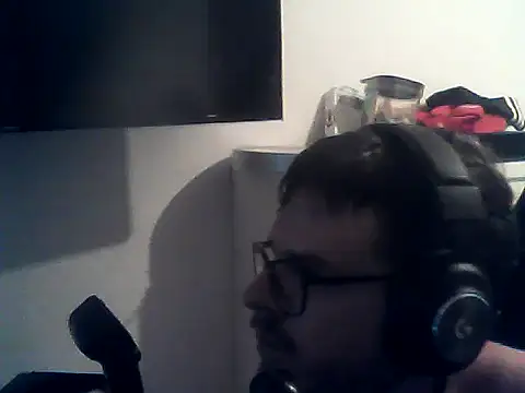 Snapshot of DesertedMonoxide chatting on July 28, 7:39 pm DesertedMonoxide online show from July 28, 7:39 pm