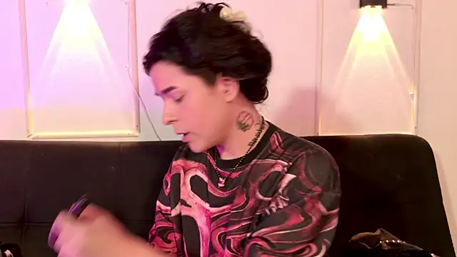 Angel-umbra online show from April 8, 9:37 pm