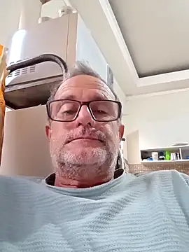nard53 online show from May 3, 11:38 am
