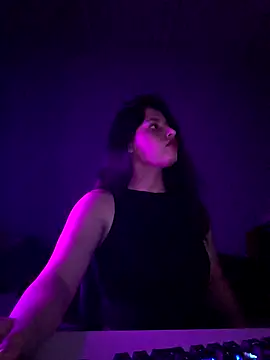 Snapshot of stephany2972 chatting on November 16, 8:25 pm stephany2972 online show from November 16, 8:25 pm