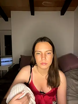 Snapshot of Sandrasnoww chatting on December 4, 8:17 pm Sandrasnoww online show from December 4, 8:17 pm