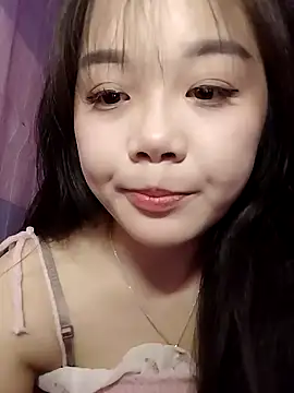 Snapshot of Baa-bee22 chatting on April 23, 1:51 am Baa-bee22 online show from April 23, 1:51 am