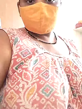 Snapshot of CUTE-LOVE-SWEETS chatting on June 25, 3:50 am CUTE-LOVE-SWEETS online show from June 25, 3:50 am