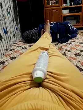 Snapshot of Nora_arabi chatting on April 6, 9:43 am Nora arabi online show from April 6, 9:43 am