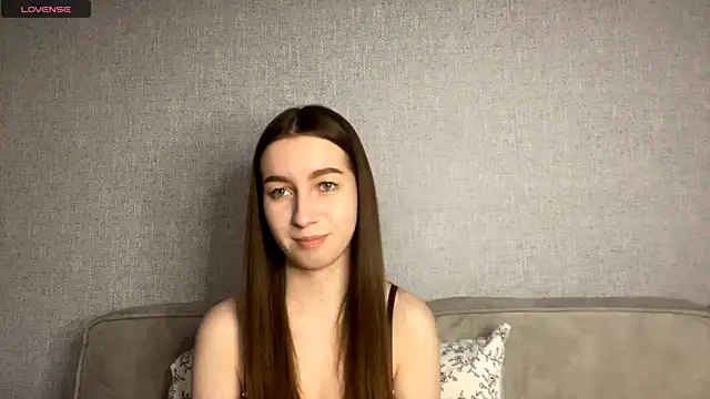 Snapshot of CindaWinn chatting on February 15, 3:20 pm CindaWinn online show from February 15, 3:20 pm