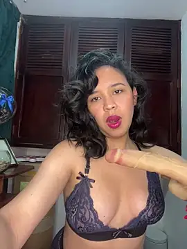 Esmerald 1111 online show from February 17, 8:44 am