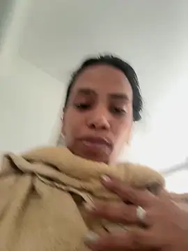 ArielleMillerr- online show from February 2, 5:44 pm