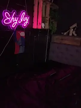 Snapshot of Shy-Ivy chatting on May 7, 9:20 pm Shy-Ivy online show from May 7, 9:20 pm