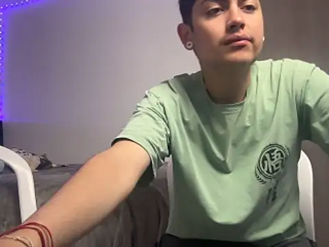 Zhara williams online show from April 11, 1:15 pm