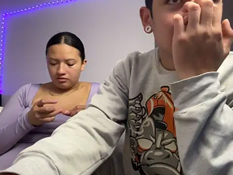 Zhara williams online show from April 13, 12:32 pm