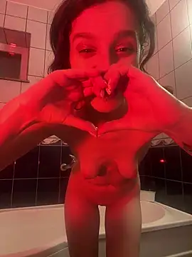 Snapshot of AnnaHarperX chatting on March 1, 6:32 pm AnnaHarperX online show from March 1, 6:32 pm