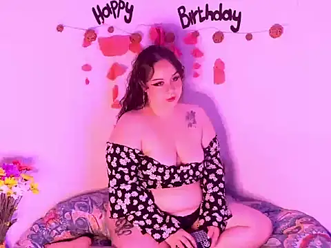 Snapshot of kathleenCosmicVice chatting on June 20, 1:52 am kathleenCosmicVice online show from June 20, 1:52 am