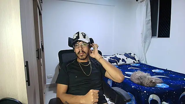 naitt  online show from December 4, 9:40 am