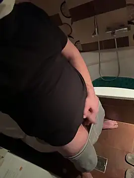 Locotre22 online show from December 4, 5:28 am