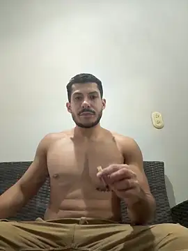 Snapshot of DARG_17 chatting on December 16, 9:58 am DARG 17 online show from December 16, 9:58 am