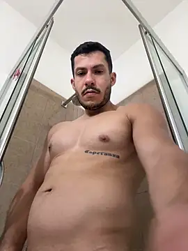 Snapshot of DARG_17 chatting on February 5, 10:20 am DARG 17 online show from February 5, 10:20 am