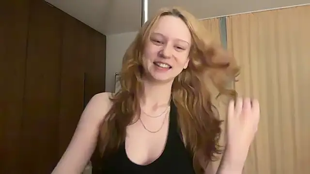 evelynnmaeee online show from April 29, 11:44 pm