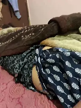 cutestpearl online show from March 22, 8:45 pm