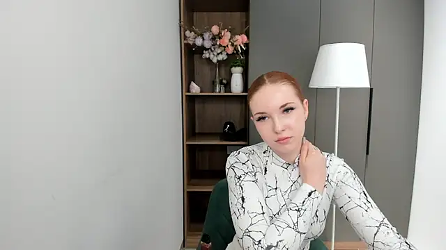 Snapshot of RisaScaggs chatting on November 19, 9:20 am RisaScaggs online show from November 19, 9:20 am